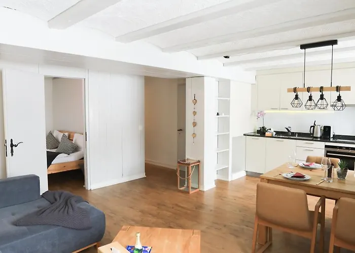 Apartman Brand New, 5min To Paradise !