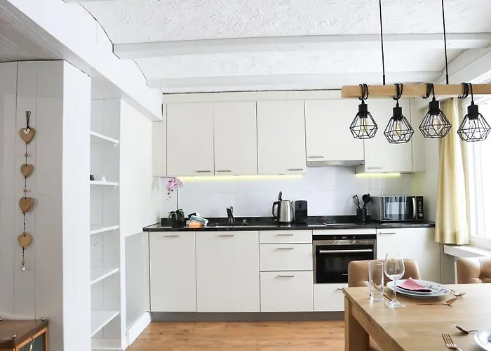 Brand New, 5min To Paradise ! *