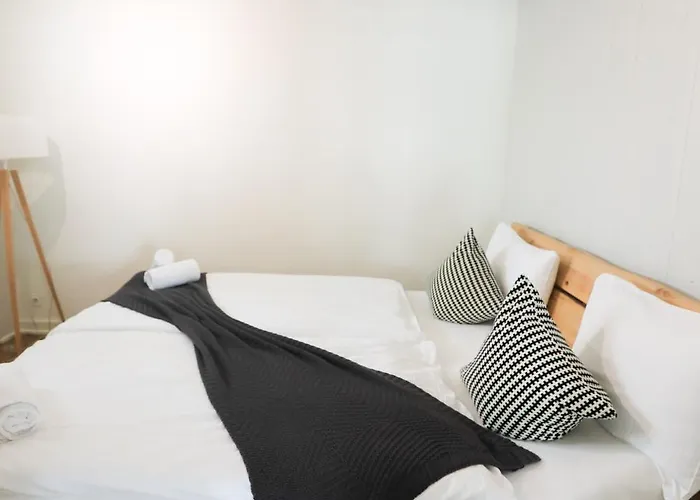 Apartman Brand New, 5min To Paradise !